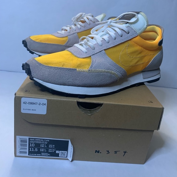 Nike - Picture 5 of 5